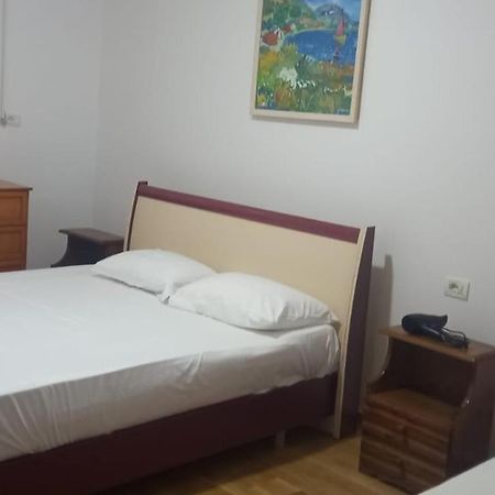 Himara Apartments מראה חיצוני תמונה