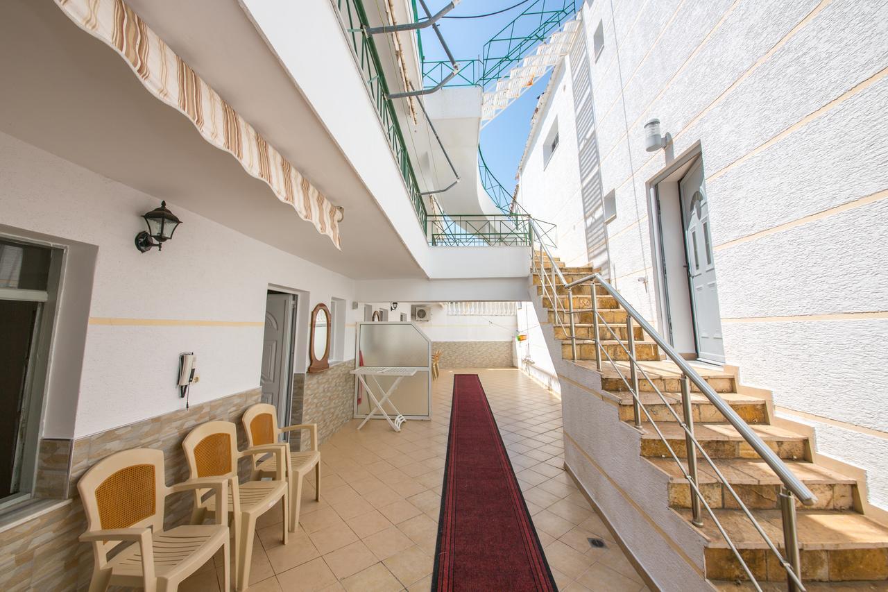 Himara Apartments מראה חיצוני תמונה